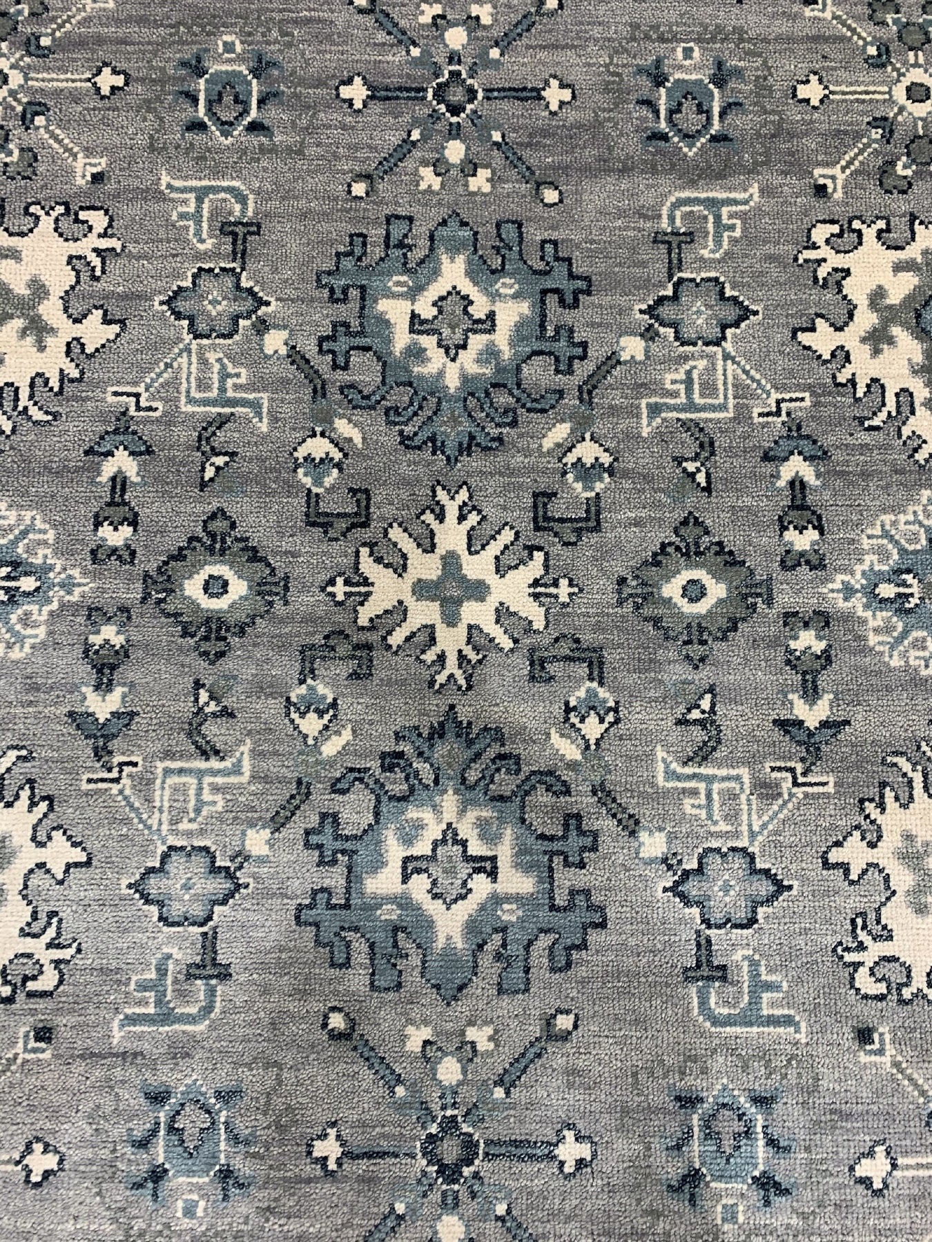 Silver Elegance of Oushak Handmade Wool Rug