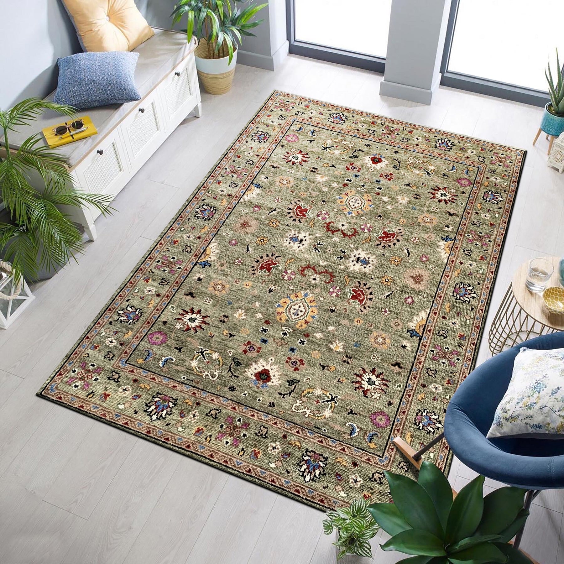 Luxurious Oriental Artisan Rug