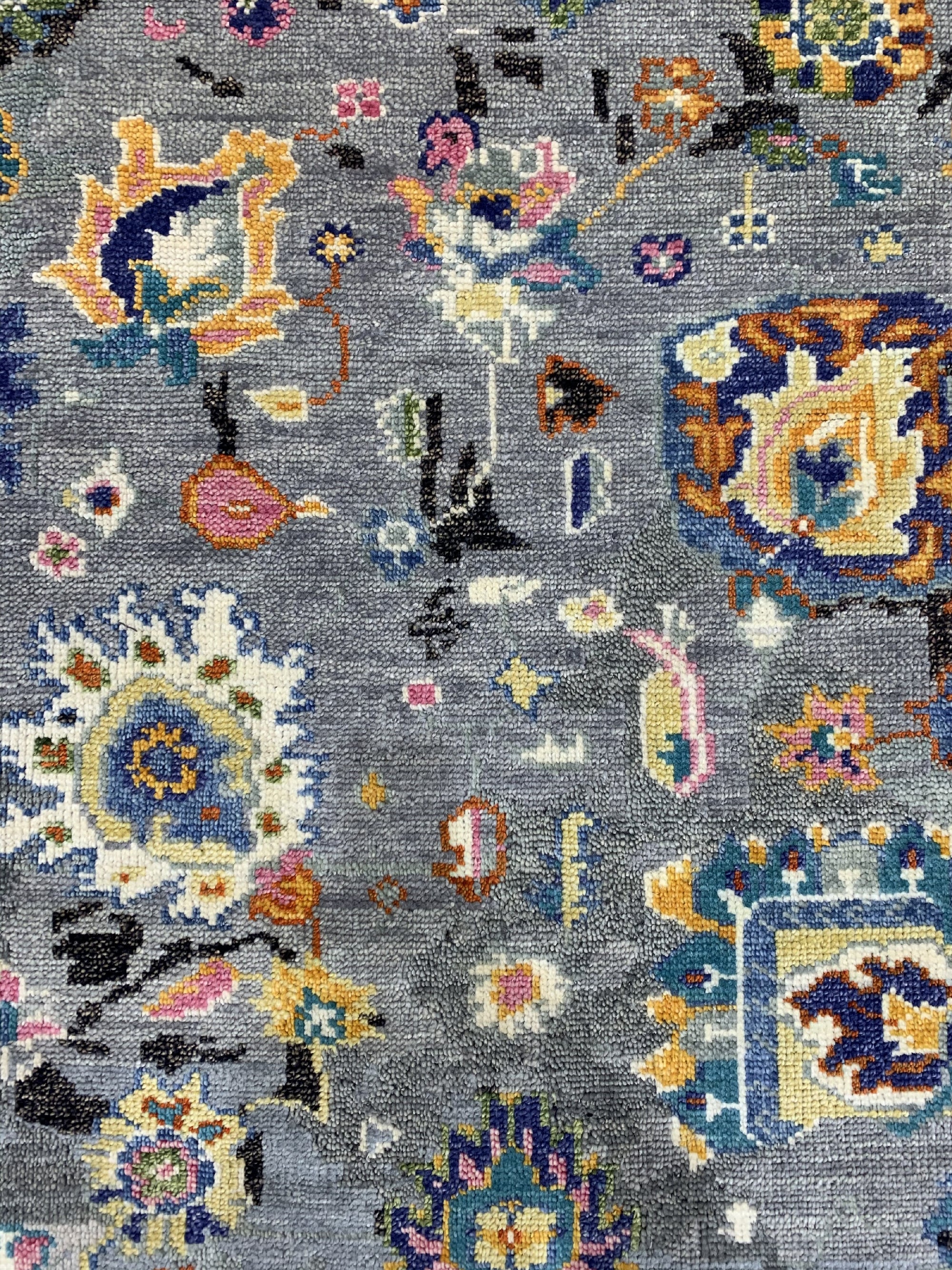 Serene Modern Abstract Rug