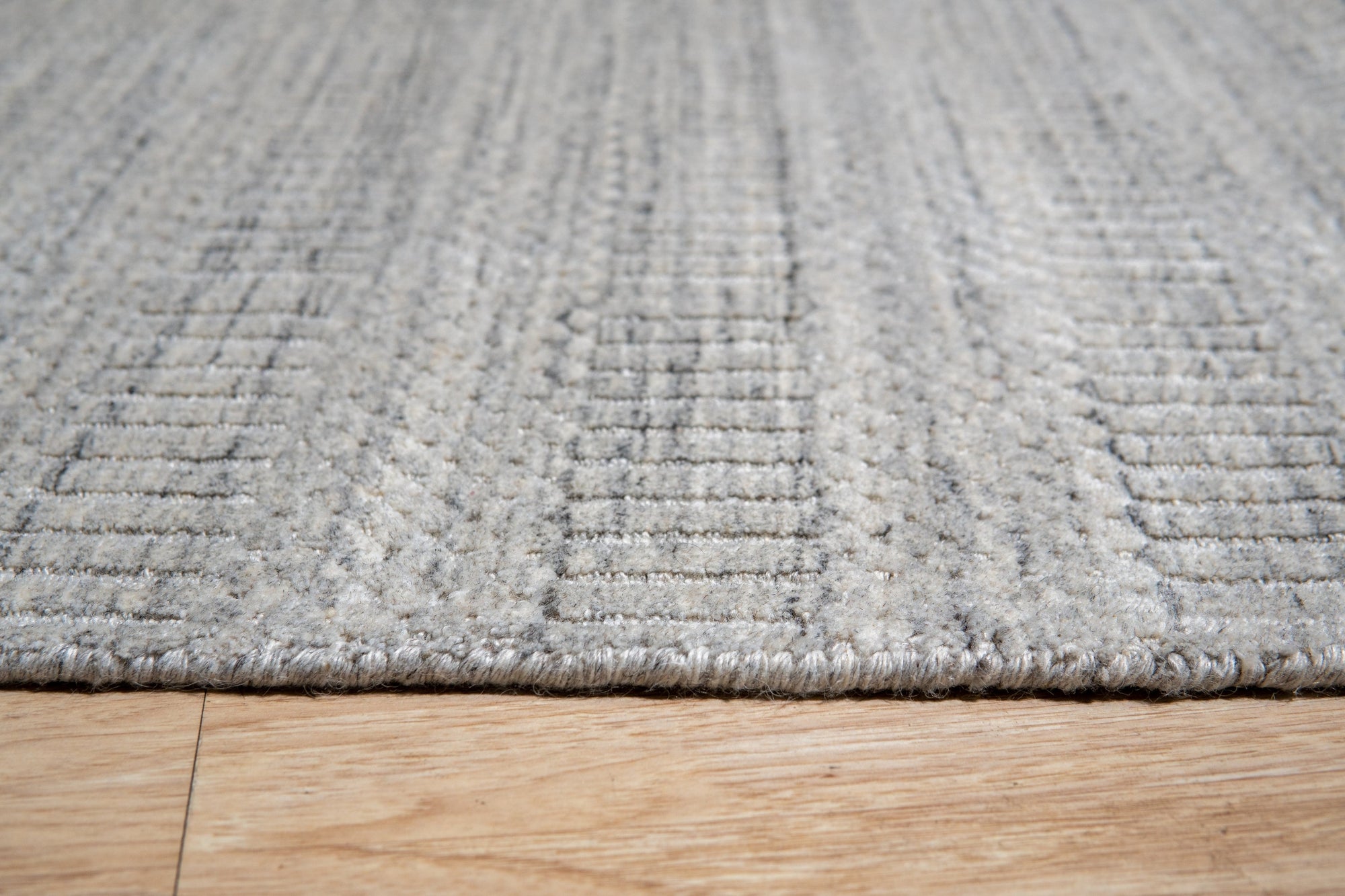 Transitional Sand Handmade Wool Rug