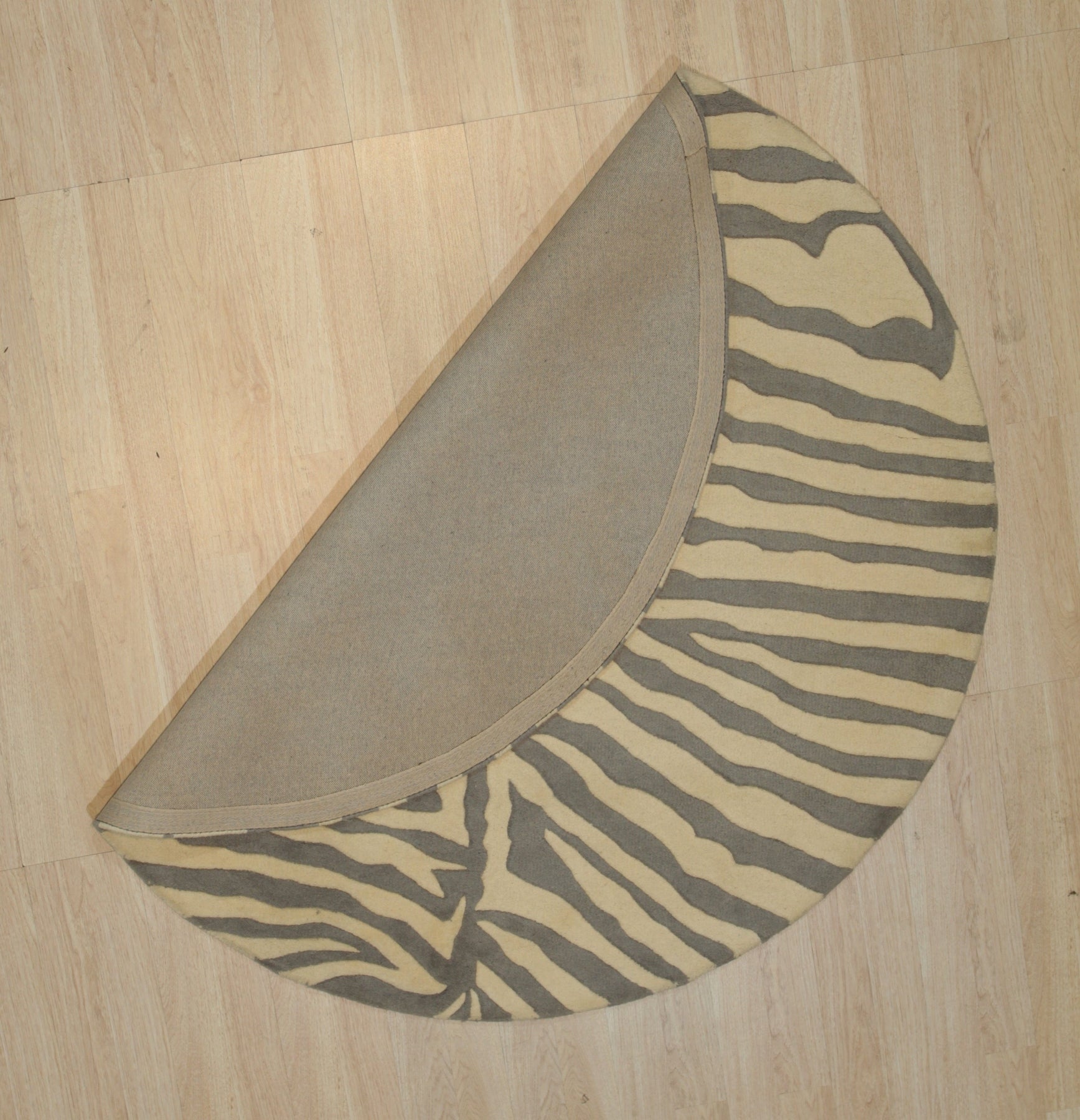 Zebra Stripe Hand-Tufted Wool Rug