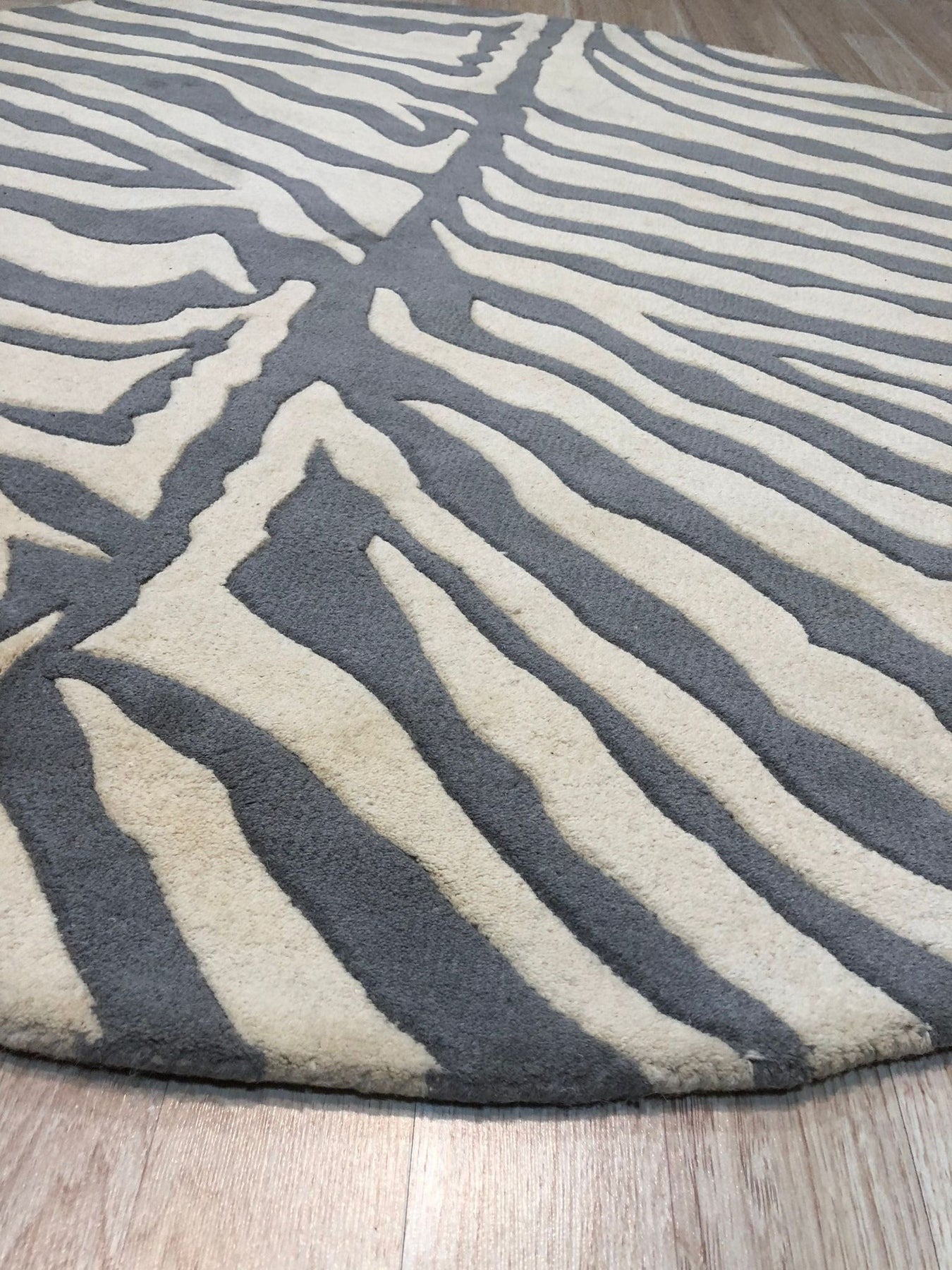 Zebra Stripe Hand-Tufted Wool Rug