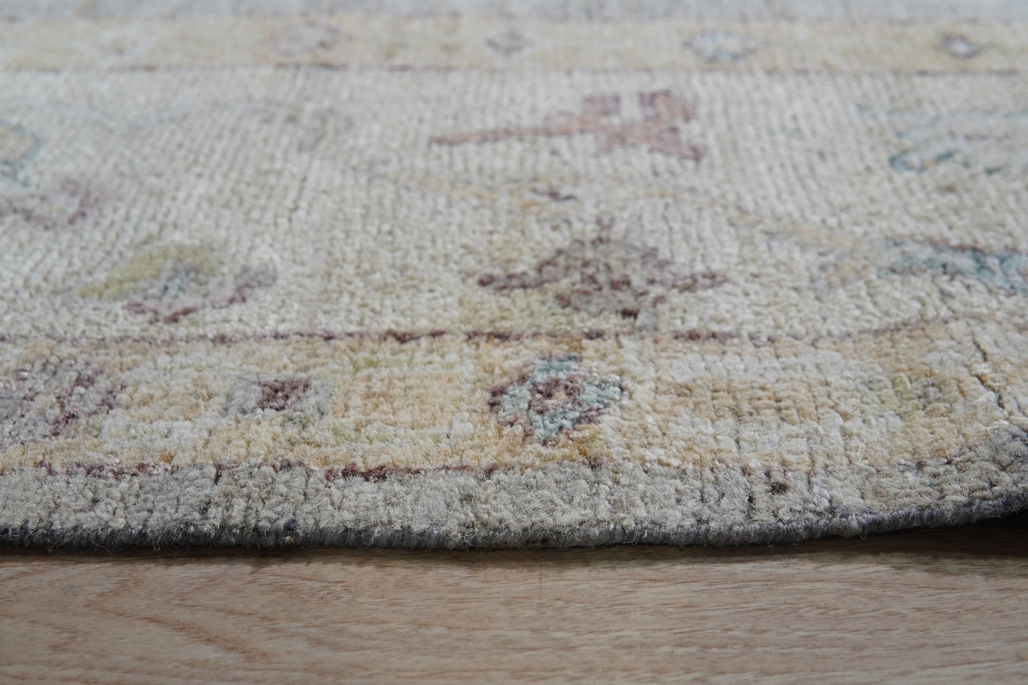 Beige Floral Elegance Handmade Natural Silk Rug