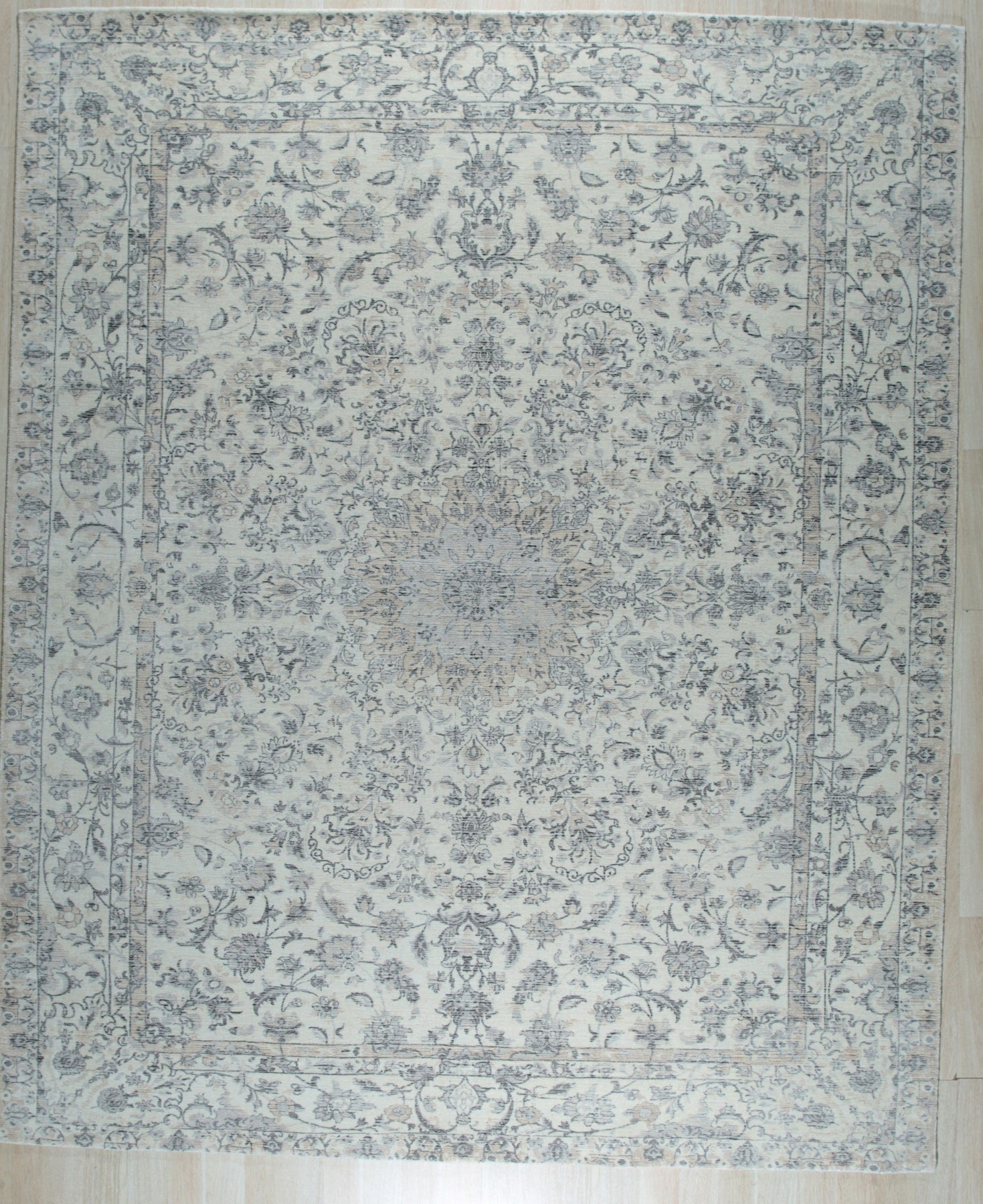 Classic Blossom Handmade Wool Rug