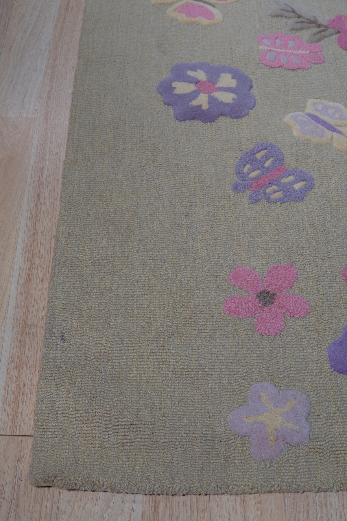 Butterfly Garden Hand-Tufted Wool Rug