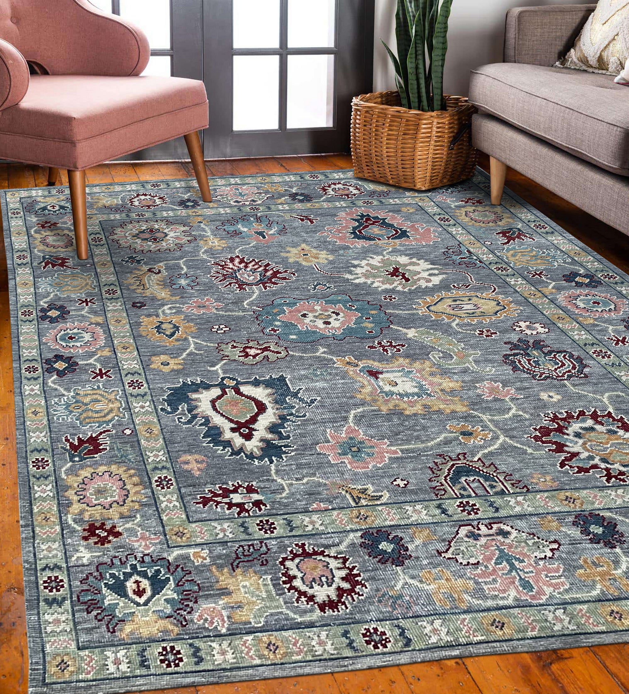 Lyra Hand-Knotted Mahal Rug